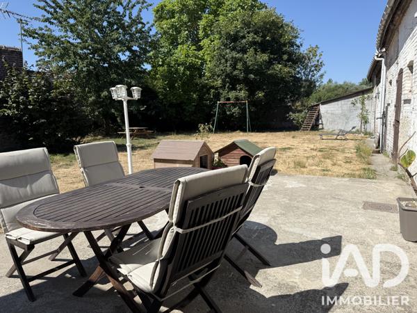 Maison à vendre 9 pièces 211,11 m² Pont-à-Vendin