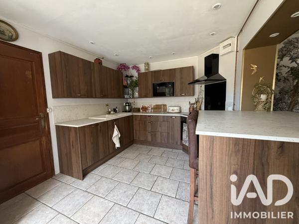 Maison à vendre 9 pièces 211,11 m² Pont-à-Vendin