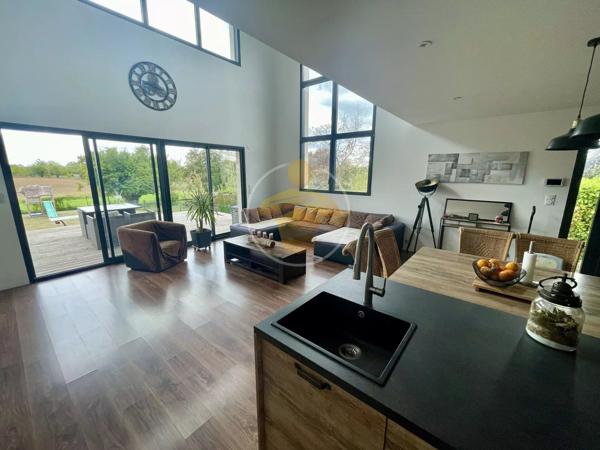 Vente                                                      Maison
                        
                     4 pièces                      135 m2                     à Tergnier