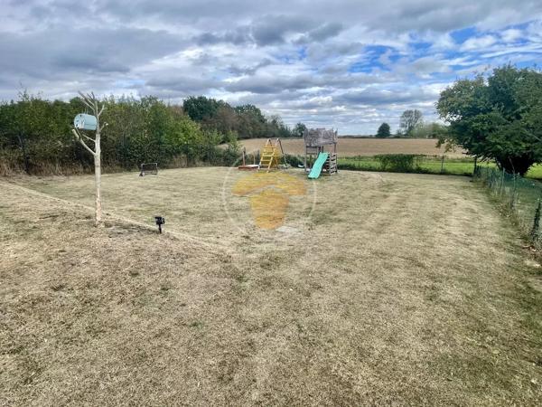 Vente                                                      Maison
                        
                     4 pièces                      135 m2                     à Tergnier