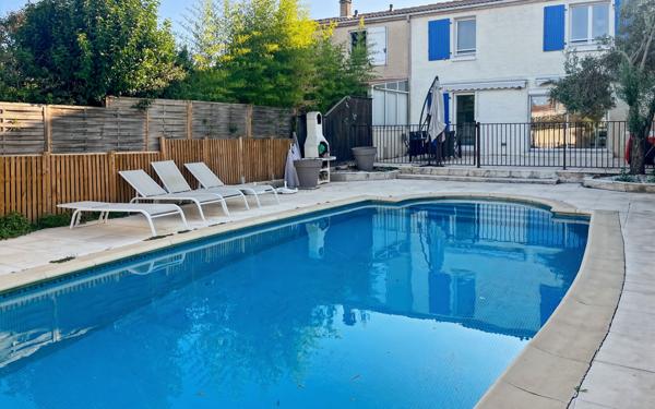 Maison à vendre    5 pièces •  Marseillan