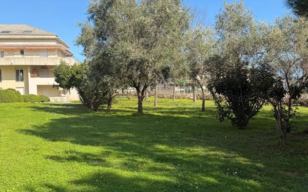 Appartement à vendre    2 pièces • 42,04 m2 Biguglia