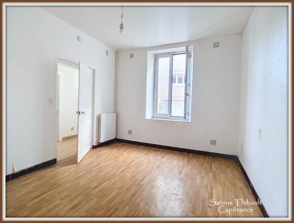 Dpt Sarthe (72), à vendre MAYET 4 pièces 81 m2