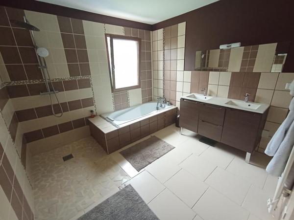 Maison Grane 6 pièce(s) 150 m2