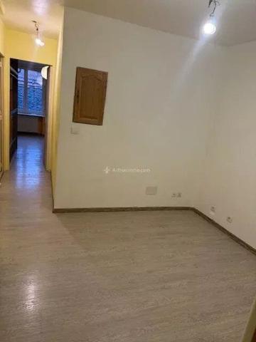 Location                                                      Appartement
                        
                     3 pièces                      61 m2                     à Langres