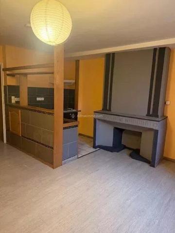 Location                                                      Appartement
                        
                     3 pièces                      61 m2                     à Langres