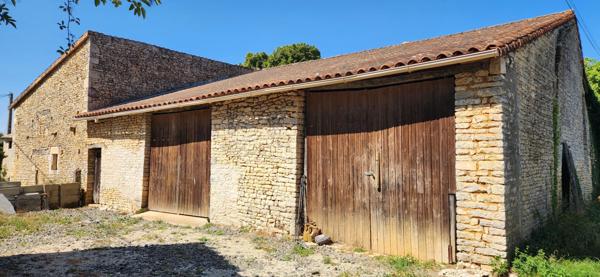 CHAUNAY - MAISON PIERRE - 4 CHAMBRES - JARDIN - DEPENDANCES