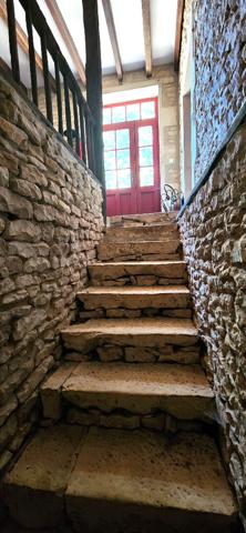 CHAUNAY - MAISON PIERRE - 4 CHAMBRES - JARDIN - DEPENDANCES