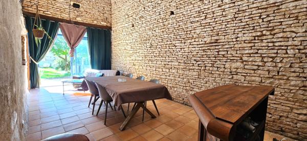 CHAUNAY - MAISON PIERRE - 4 CHAMBRES - JARDIN - DEPENDANCES