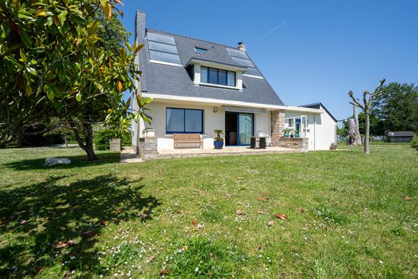 SARZEAU - GOLF DU MORBIHAN - Belle Maison traditionnelle T5 de 115 m² avec grand jardin arboré et clos de plus de 2700 m² , Sarzeau