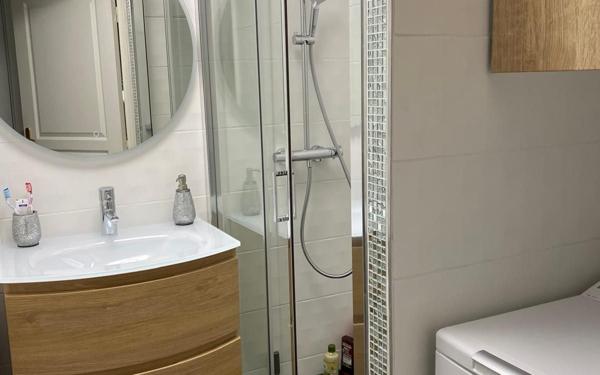 Appartement à vendre    2 pièces • 43,72 m2 Le Pin