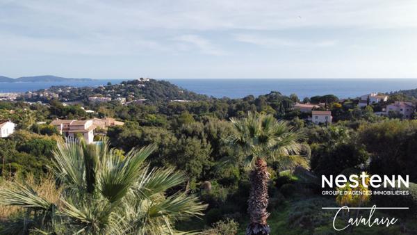 Villa vue mer 130 m² sur terrain piscinable avec garage à Cavalaire proche de Bonporteau