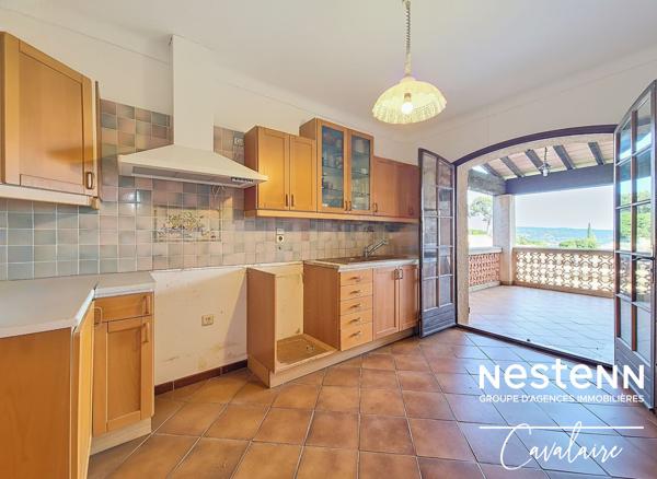 Villa vue mer 130 m² sur terrain piscinable avec garage à Cavalaire proche de Bonporteau