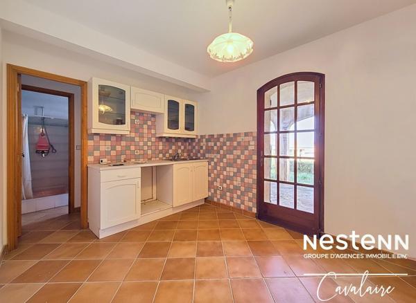 Villa vue mer 130 m² sur terrain piscinable avec garage à Cavalaire proche de Bonporteau