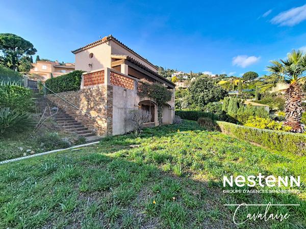 Villa vue mer 130 m² sur terrain piscinable avec garage à Cavalaire proche de Bonporteau