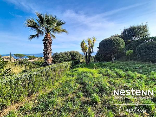 Villa vue mer 130 m² sur terrain piscinable avec garage à Cavalaire proche de Bonporteau