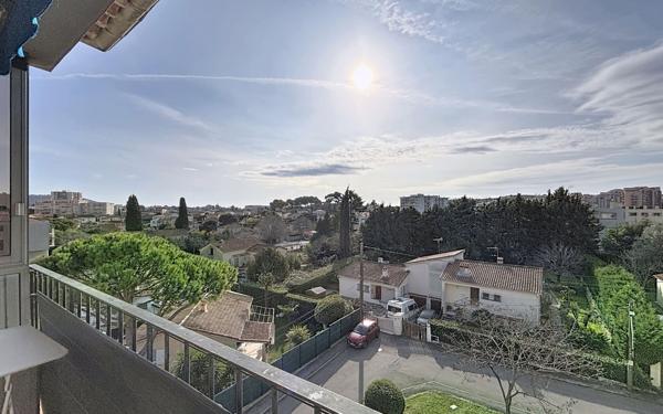 Appartement à vendre    3 pièces • 59,64 m2 Le Cannet