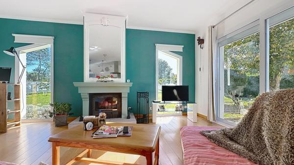 Maison familiale avec piscine – 4 chambres – Terrain clos 1 900 m²