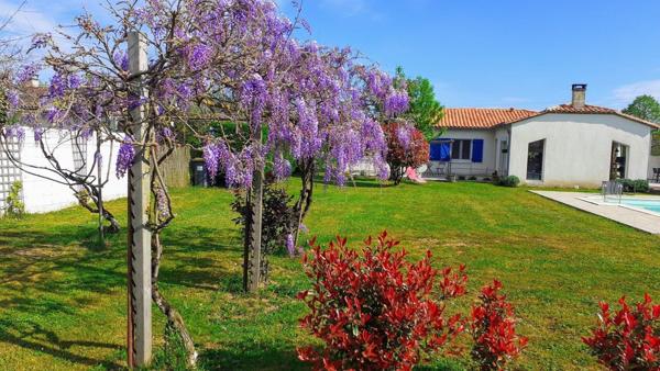 Maison familiale avec piscine – 4 chambres – Terrain clos 1 900 m²