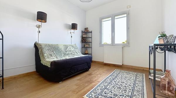 Maison familiale avec piscine – 4 chambres – Terrain clos 1 900 m²