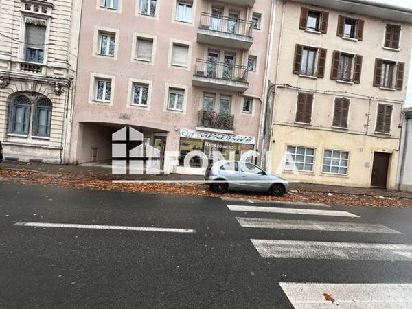 Location Local commercial 1 pièce 60.92 m² - 22 AVENUE BERTHELOT Vienne 38200