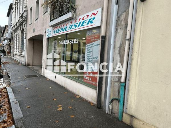 Location Local commercial 1 pièce 60.92 m² - 22 AVENUE BERTHELOT Vienne 38200