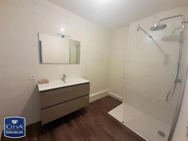 Appartement à louer 3 pièces 69.77m²