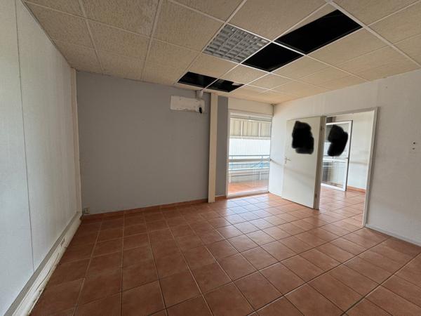JARRY - Local d'activité ou bureau accès PMR