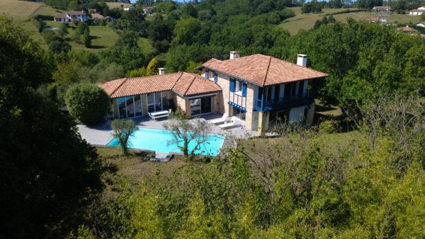 Vente Maison de luxe Urrugne 6 Pièces 254 m²