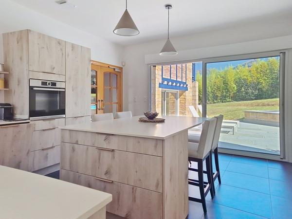 Vente Maison de luxe Urrugne 6 Pièces 254 m²