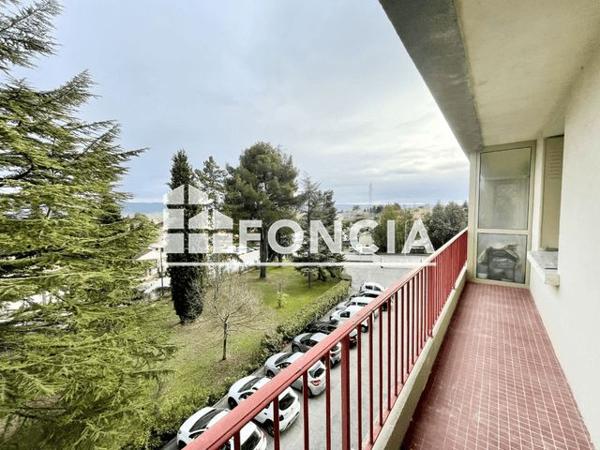 Location Appartement 3 pièces 67.41 m² - RUE SAINTE VICTOIRE Volx 04130