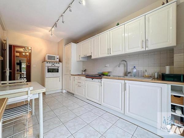 Marseille - Appartement T3 de 62 m² avec balcon, cave et garage