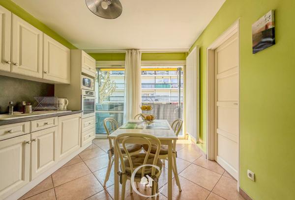 Cenon (33150) APPARTEMENT T4 - 3 CHAMBRES - BALCON - CAVE - PARKING BOX