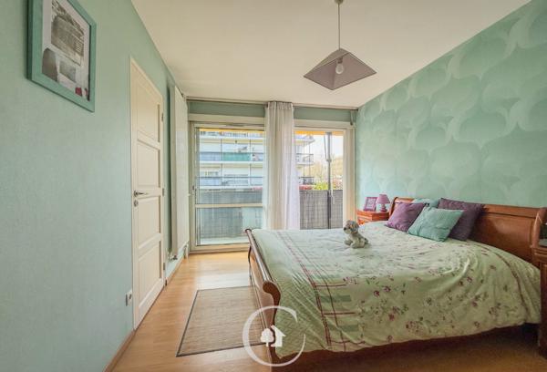 Cenon (33150) APPARTEMENT T4 - 3 CHAMBRES - BALCON - CAVE - PARKING BOX