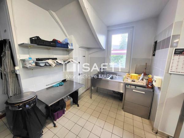 MURS 190 m² & FONDS DE COMMERCE – BAR / RESTAURANT avec LOGEMENT + TERRASSES