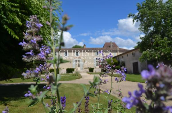 Très beau domaine viticole en  Agriculture Biologique AOC Montravel, Haut-Montravel et Côtes de Bergerac