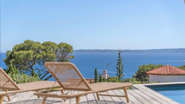 Vente Villa de luxe Les Issambres 6 Pièces 230 m²