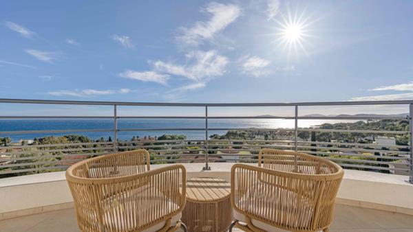Vente Villa de luxe Les Issambres 6 Pièces 230 m²