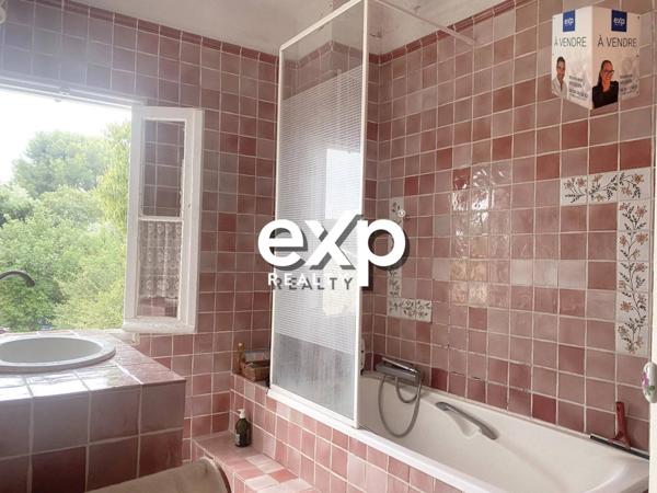 Maison - Villa T5 - Terrasse - Dépendance - Atelier - Jardin / Quartier 4 chemin des Routes.