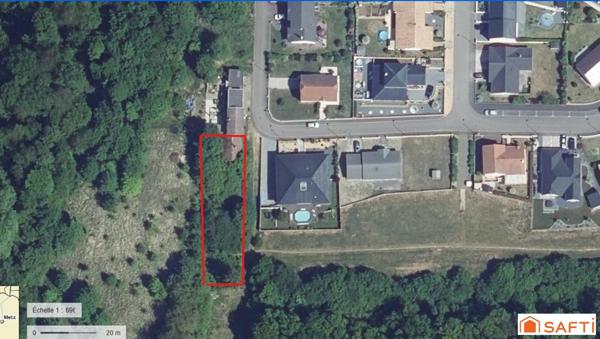 terrain constructible d'environ 650m²
