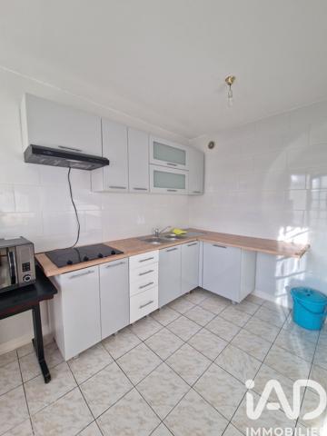 Location appartement 4 pièces 77 m² Les Ulis