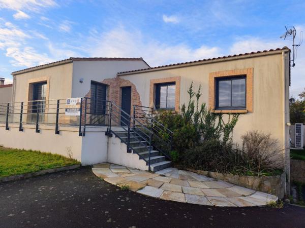 PAVILLON 5 CHAMBRES AVEC PISCINE