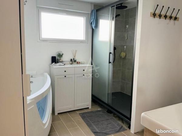 PAVILLON 5 CHAMBRES AVEC PISCINE