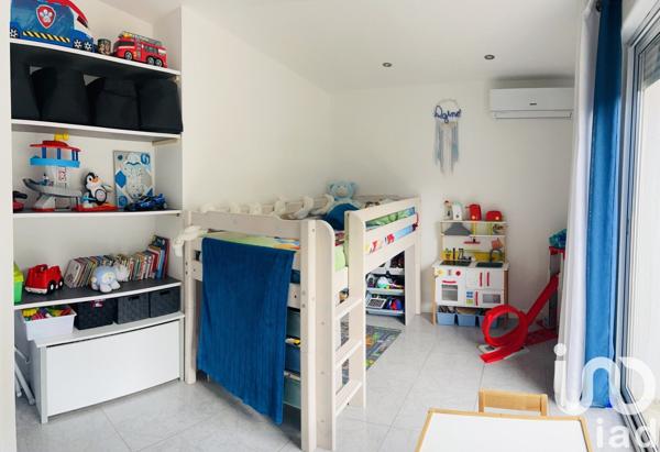 Maison traditionnelle 4 pièces de 145 m² à Saint-Julien-en-Saint-Alban (07000)