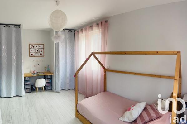 Maison traditionnelle 4 pièces de 145 m² à Saint-Julien-en-Saint-Alban (07000)