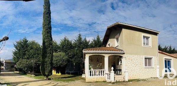 Maison traditionnelle 4 pièces de 145 m² à Saint-Julien-en-Saint-Alban (07000)