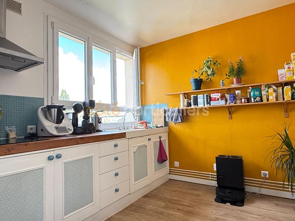 Vente
                Appartement45 m² - 2 Pièces -
                    LAVAL (53000)