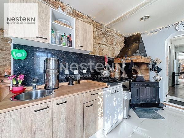 MIRAMAS ?Maison en pierre de taille d'environ 140 m² avec piscine + studio indépendant