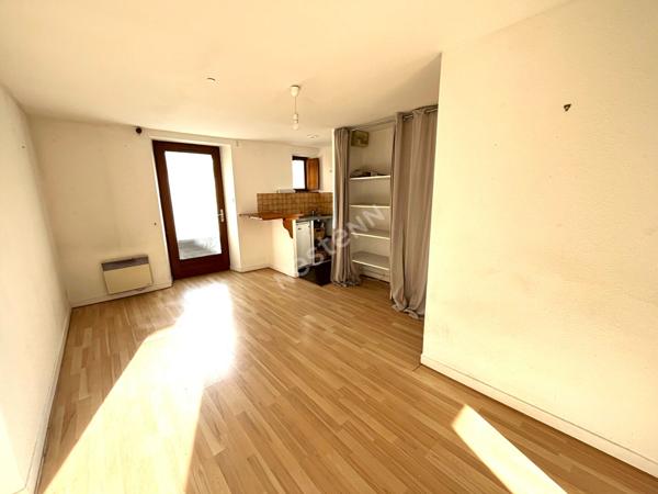 RENNES - APPARTEMENT T1 - THABOR - PARKING PRIVATIF - LUMINEUX