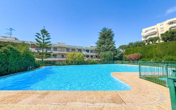 Appartement à vendre    1 pièce • 31,71 m2 Nice